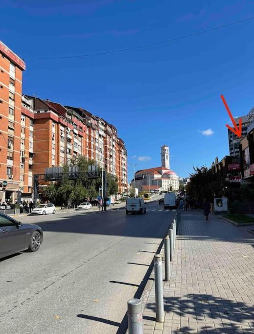 Modern & Rustic Apartment - City Center. Pristina Buitenkant foto